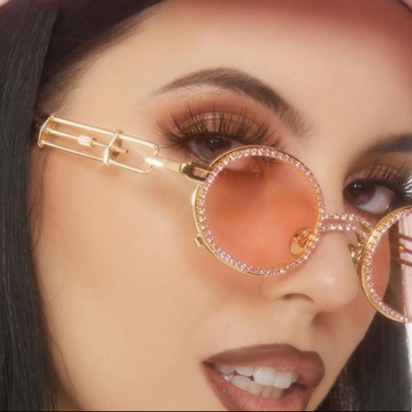 Fashion pink tint rhinestone lens round sunglasses - Picture 2 of 2